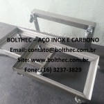 carrinho em aço inoxidável
